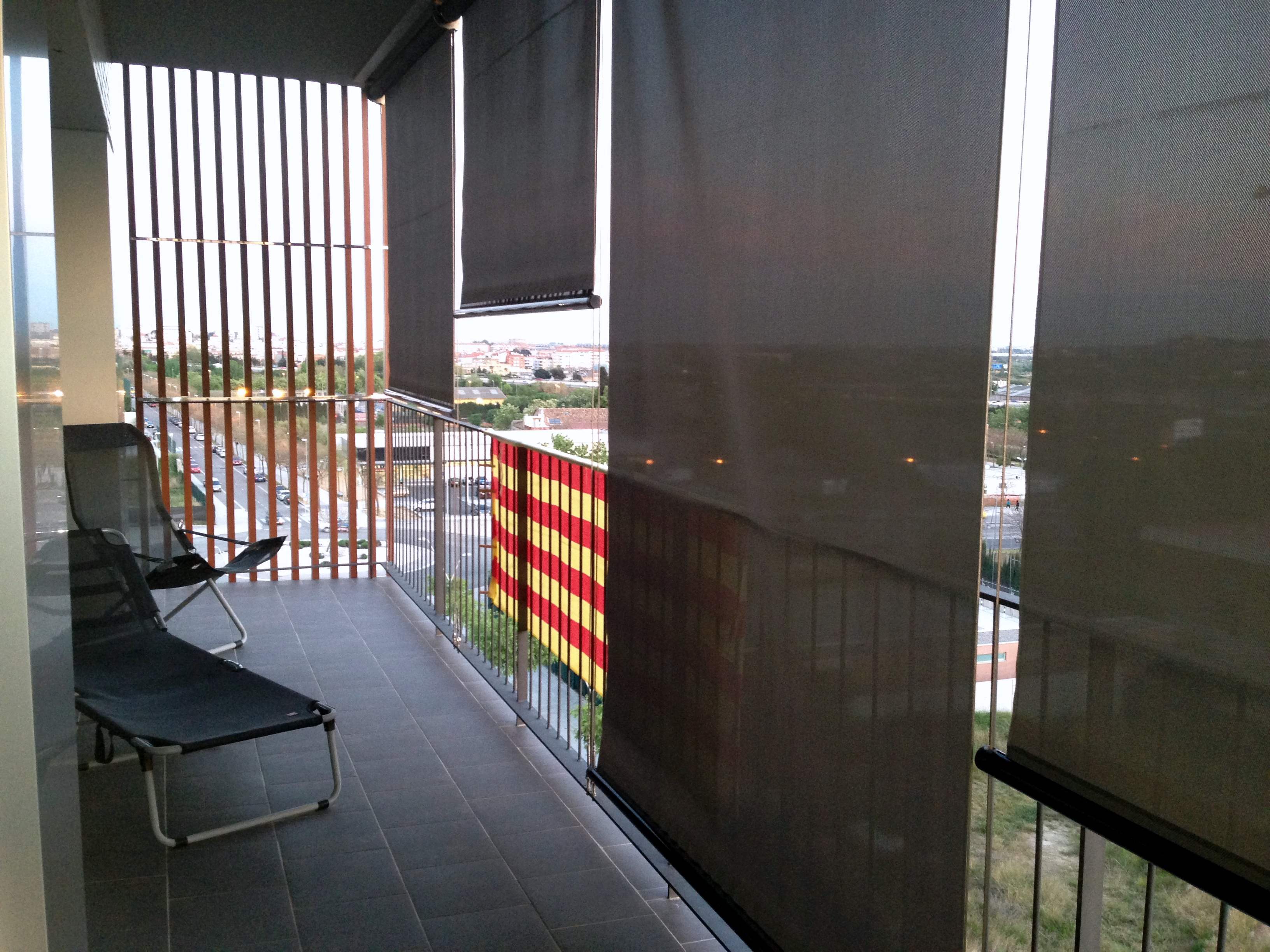 Balcón con celosía y toldo [377] | filt3rs